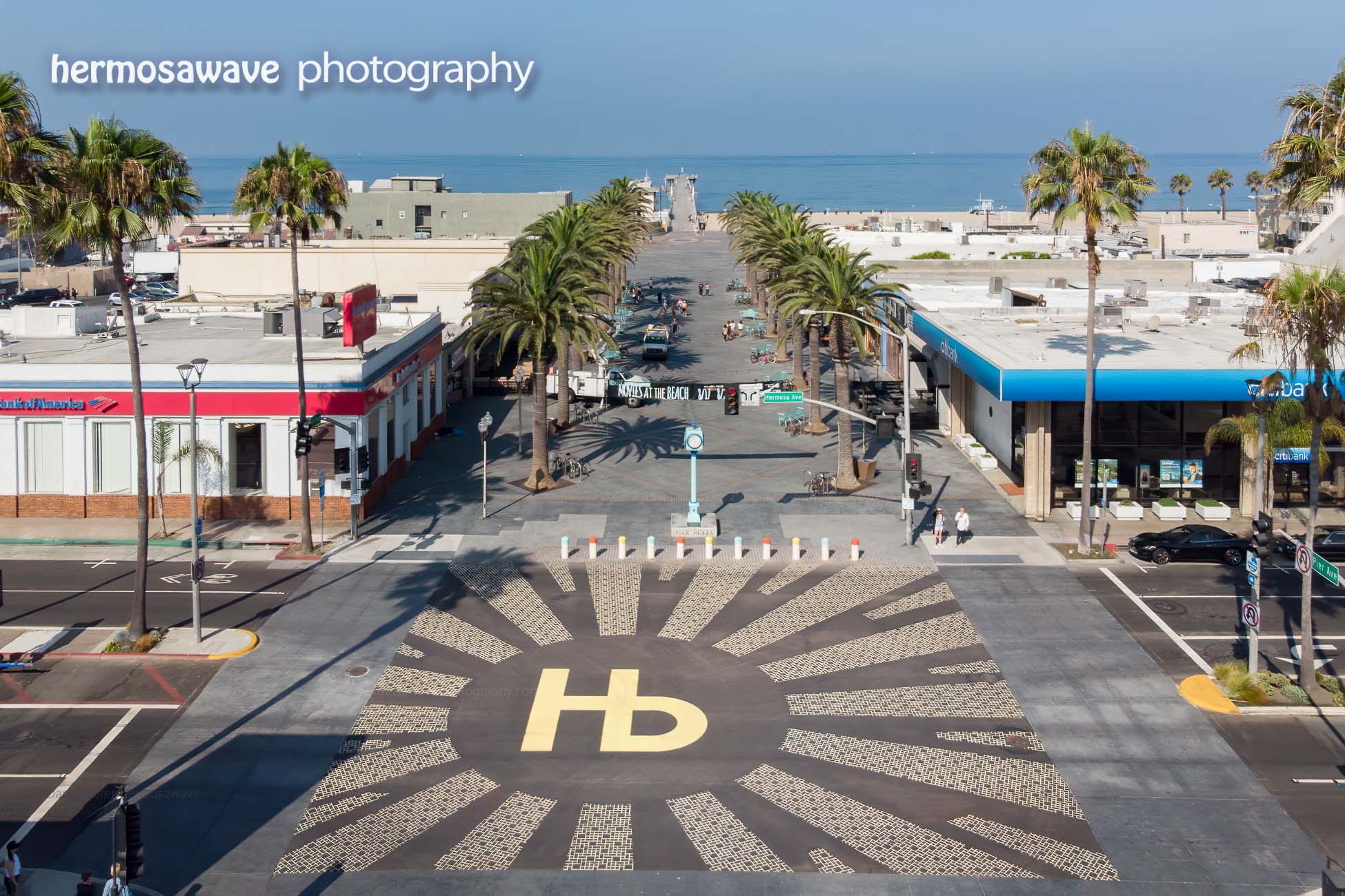 Hermosa/Pier Crosswalk