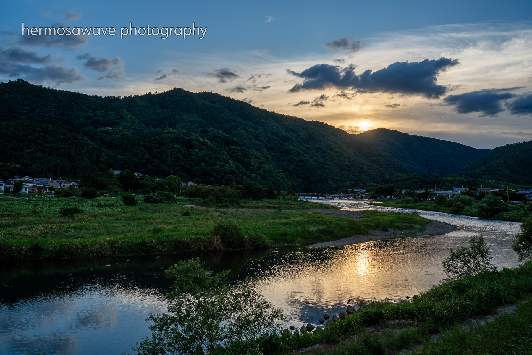 Over the Mountains・山の上