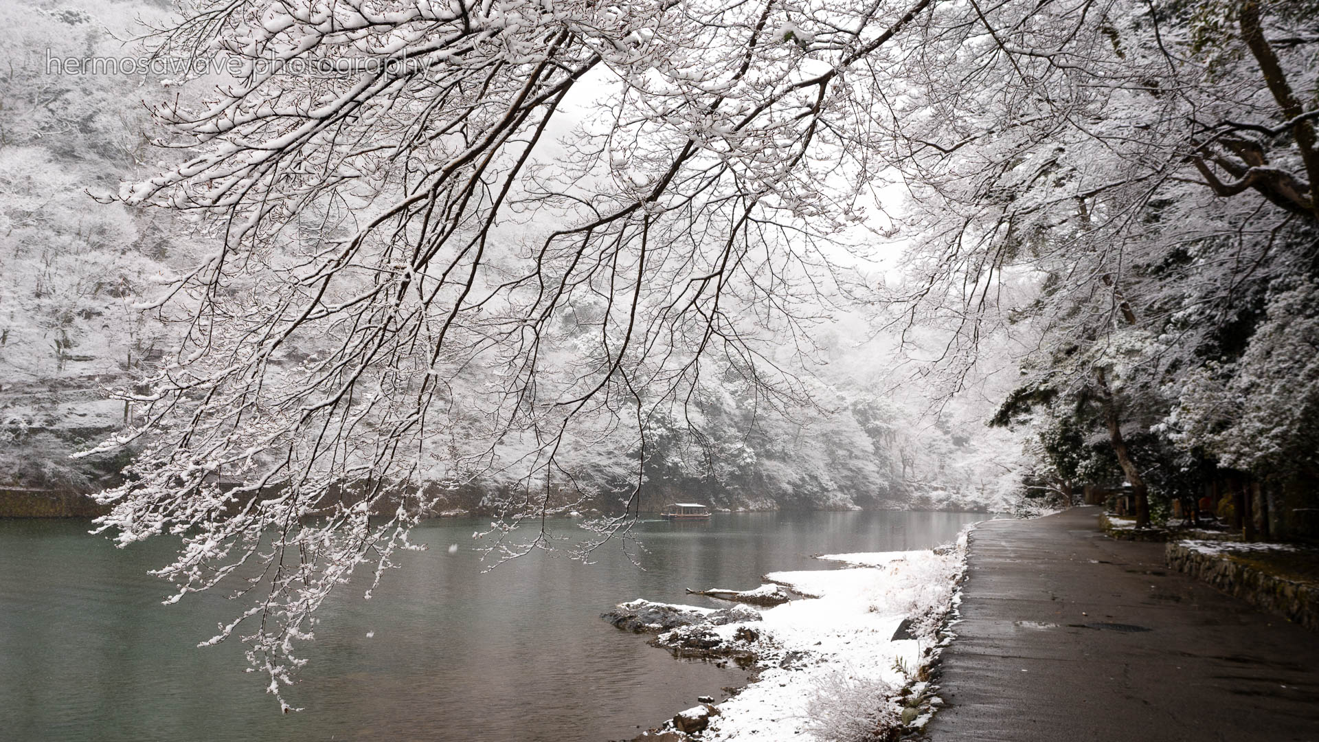 Oi River in the Snow・雪の大堰川