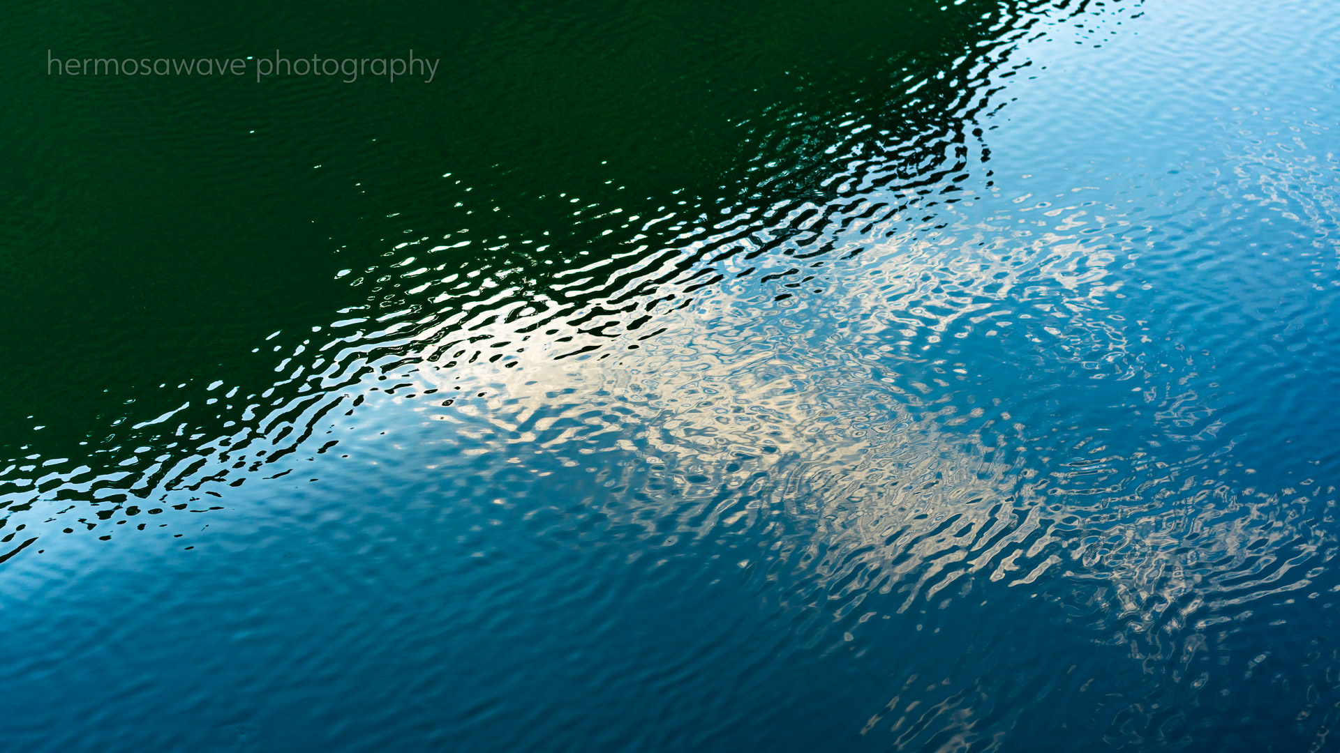 Ripples in the River・川面の波紋