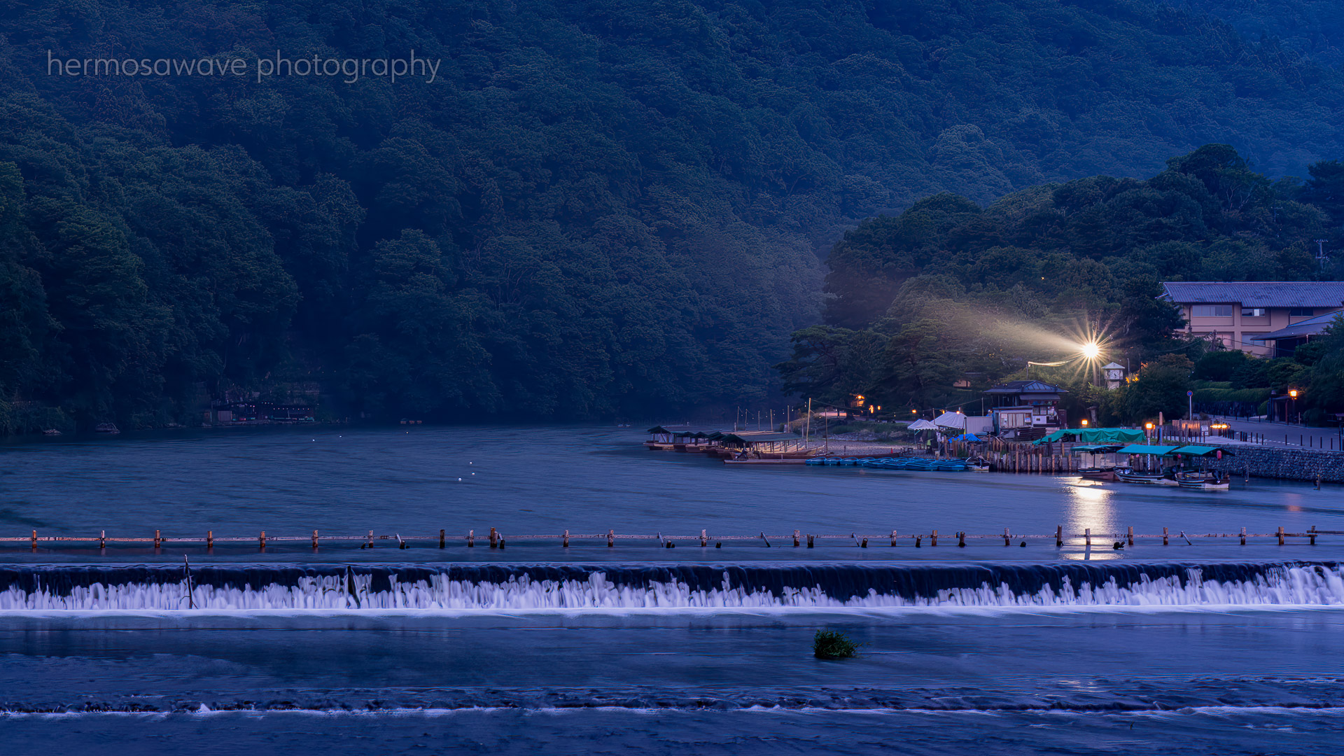 First Light・曙