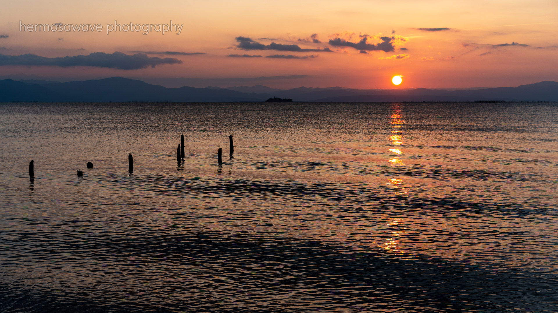 Lake Biwa Sunset・琵琶湖の夕日
