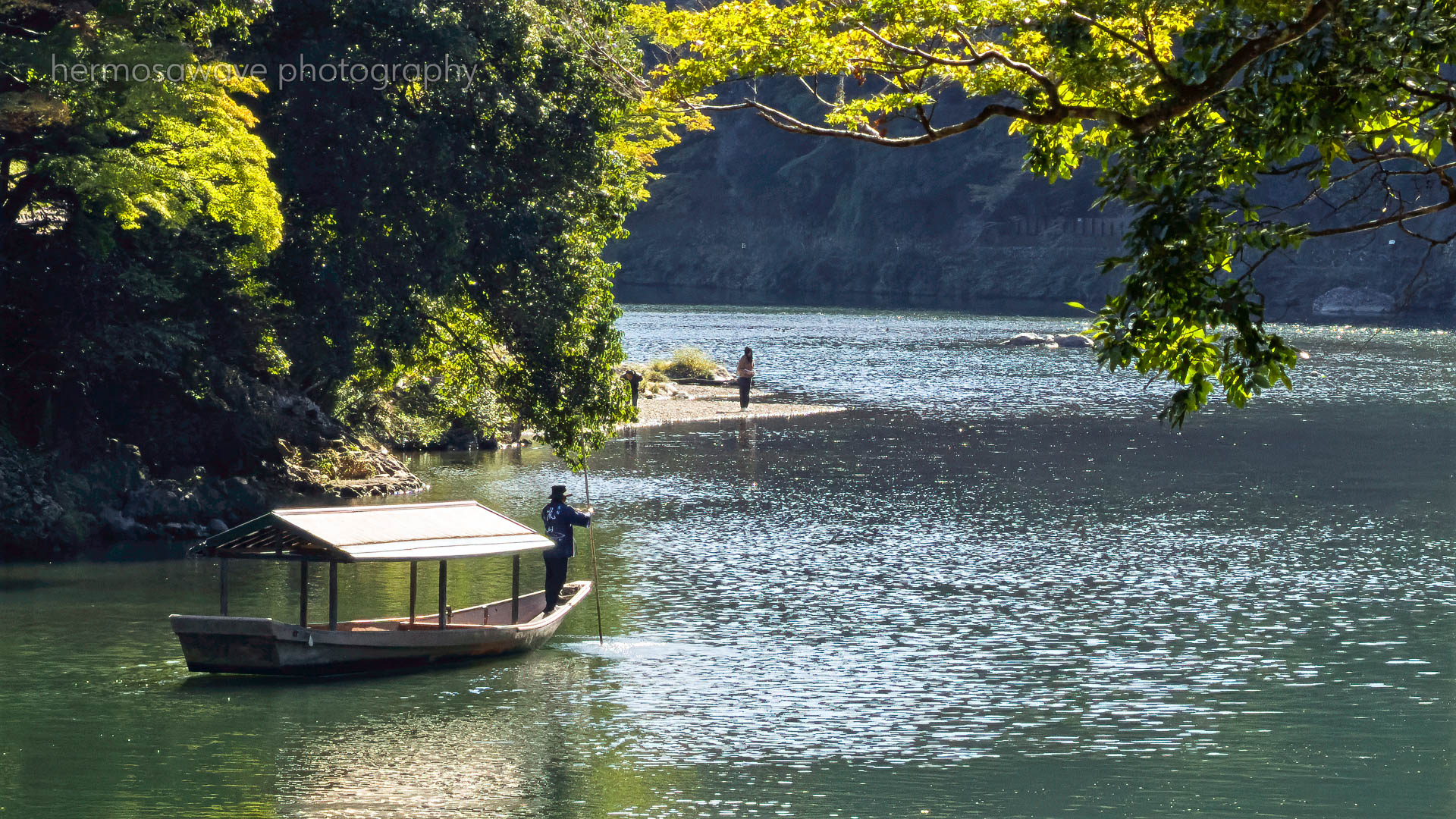 Boat on the River・屋形船