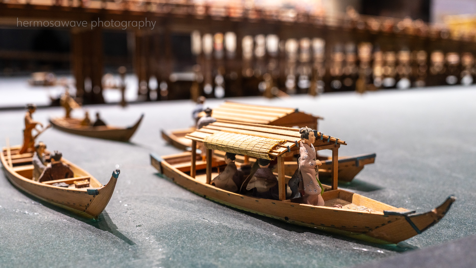 Houseboats on the Water・屋形船